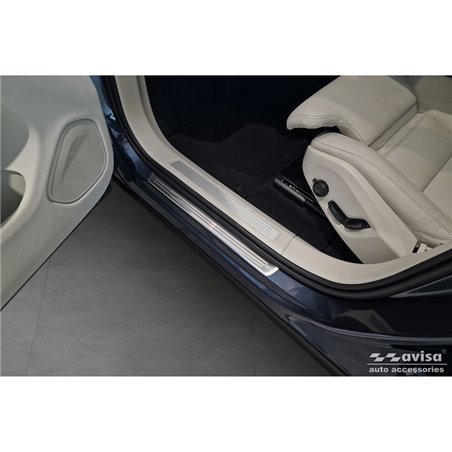 Seuils de portes inoxydable sur mesure pour Volvo XC60 II 2017-2021 & FL 2021- incl. R-Design - 'Lines' - 4-pièces