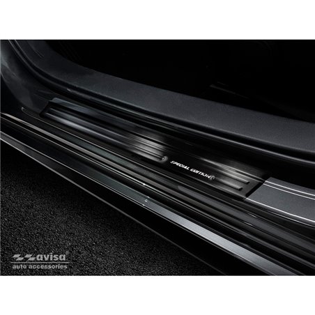 Seuils de portes inox noir sur mesure pour Mazda 3 HB 5-portes 2019-  - Acier Brossé 'Special Edition' 4-pièces