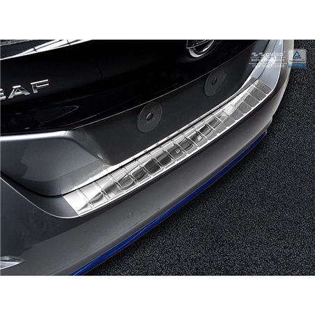 Protection de seuil arrière inox sur mesure pour Nissan Leaf II 2017-2021 & FL 2021- 'Ribs'