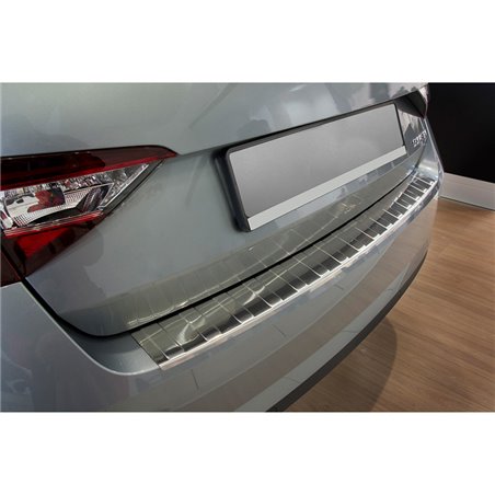 Protection de seuil arrière inox sur mesure pour Skoda Superb Liftback 2015-2019 & 2019- 'Ribs'