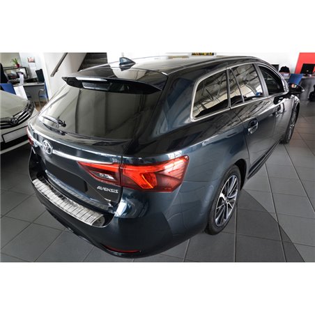 Protection de seuil arrière inox sur mesure pour Toyota Avensis III Wagon Facelift 2015- 'Ribs'