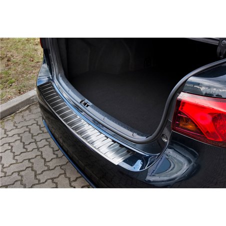 Protection de seuil arrière inox sur mesure pour Toyota Avensis III Sedan Facelift 2015- 'Ribs'