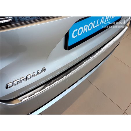 Protection de seuil arrière inox sur mesure pour Toyota Corolla XII Combi 2019- (incl. GR Sport) & Suzuki Swace Combi 2020- 'Rib