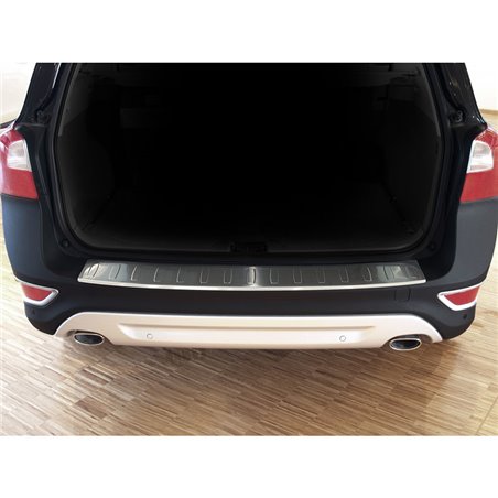 Protection de seuil arrière inox sur mesure pour Volvo XC70 2004-2007 'Ribs'