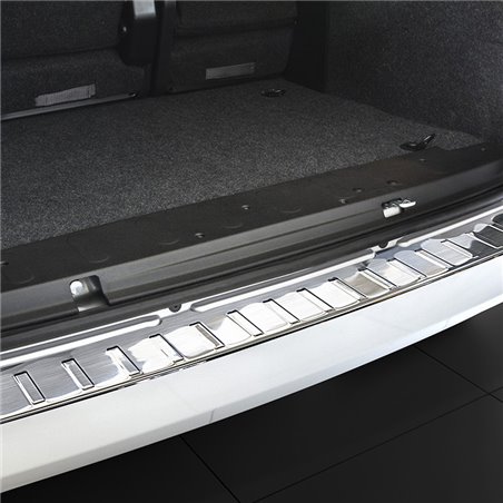 Protection de seuil arrière inox sur mesure pour Fiat Qubo/Fiorino 2008- 'Ribs'