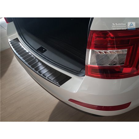 Protection de seuil arrière inox noir sur mesure pour Skoda Octavia III Kombi 2013-2016 'Ribs'