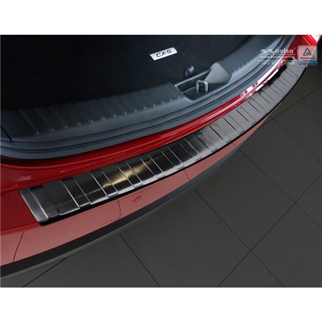 Protection de seuil arrière inox noir sur mesure pour Mazda CX5 II 2017- incl. Facelift 'Ribs'