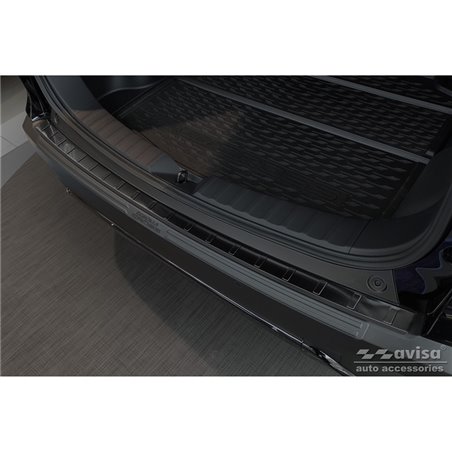 Protection de seuil arrière inox noir sur mesure pour Toyota Corolla Cross 2022- 'Ribs'