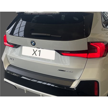 Protection de seuil arrière (ABS) sur mesure pour BMW X1 (U11) 'M' Sport 2022- Noir