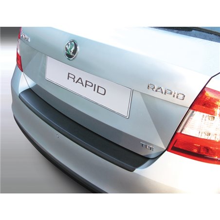 Protection de seuil arrière (ABS) sur mesure pour Skoda Rapid 4 portes 2012- Noir